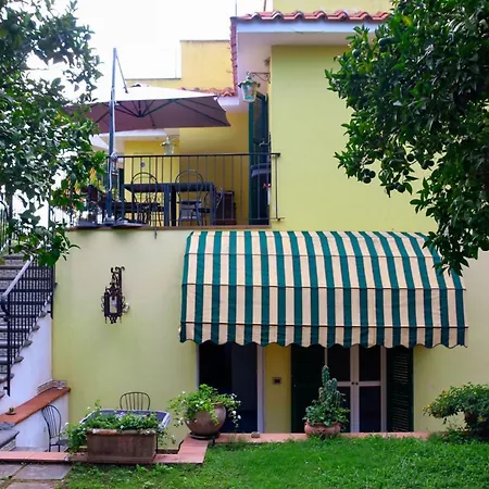 Alojamento de Acomodação e Pequeno-almoço Massico Sant'Agnello