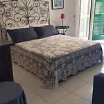 Frühstückspension B&B Massico Apartments 4*