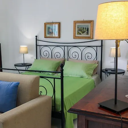 B&B Massico Apartments 4*
