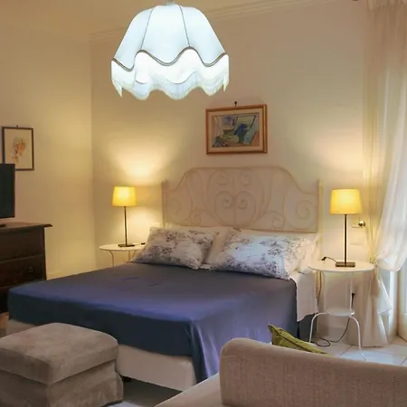 Alojamento de Acomodação e Pequeno-almoço Massico Sant'Agnello